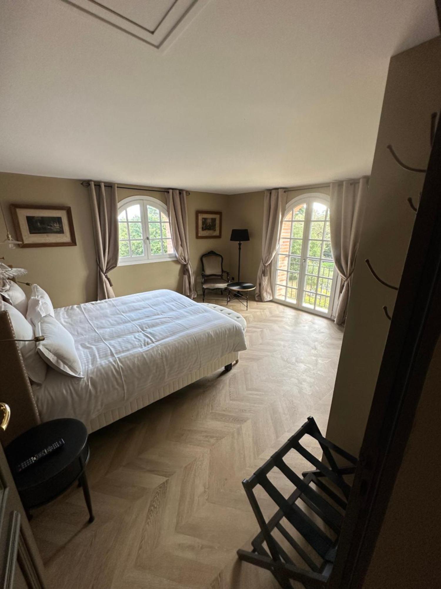 Castel Bois Marie, Maison D'Hotes 몽토방 외부 사진 The bedroom of the 18th-century house
