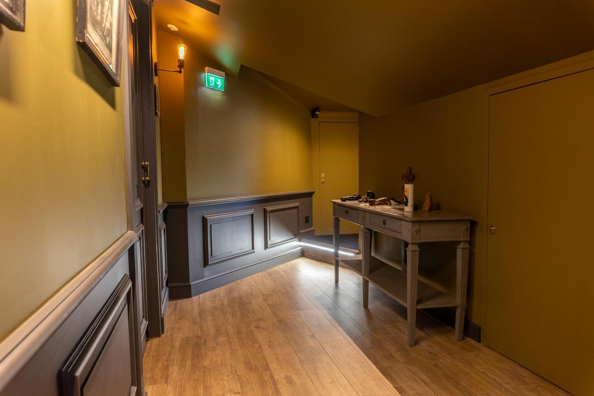 Castel Bois Marie, Maison D'Hotes 몽토방 외부 사진 The bar at the back of the stage