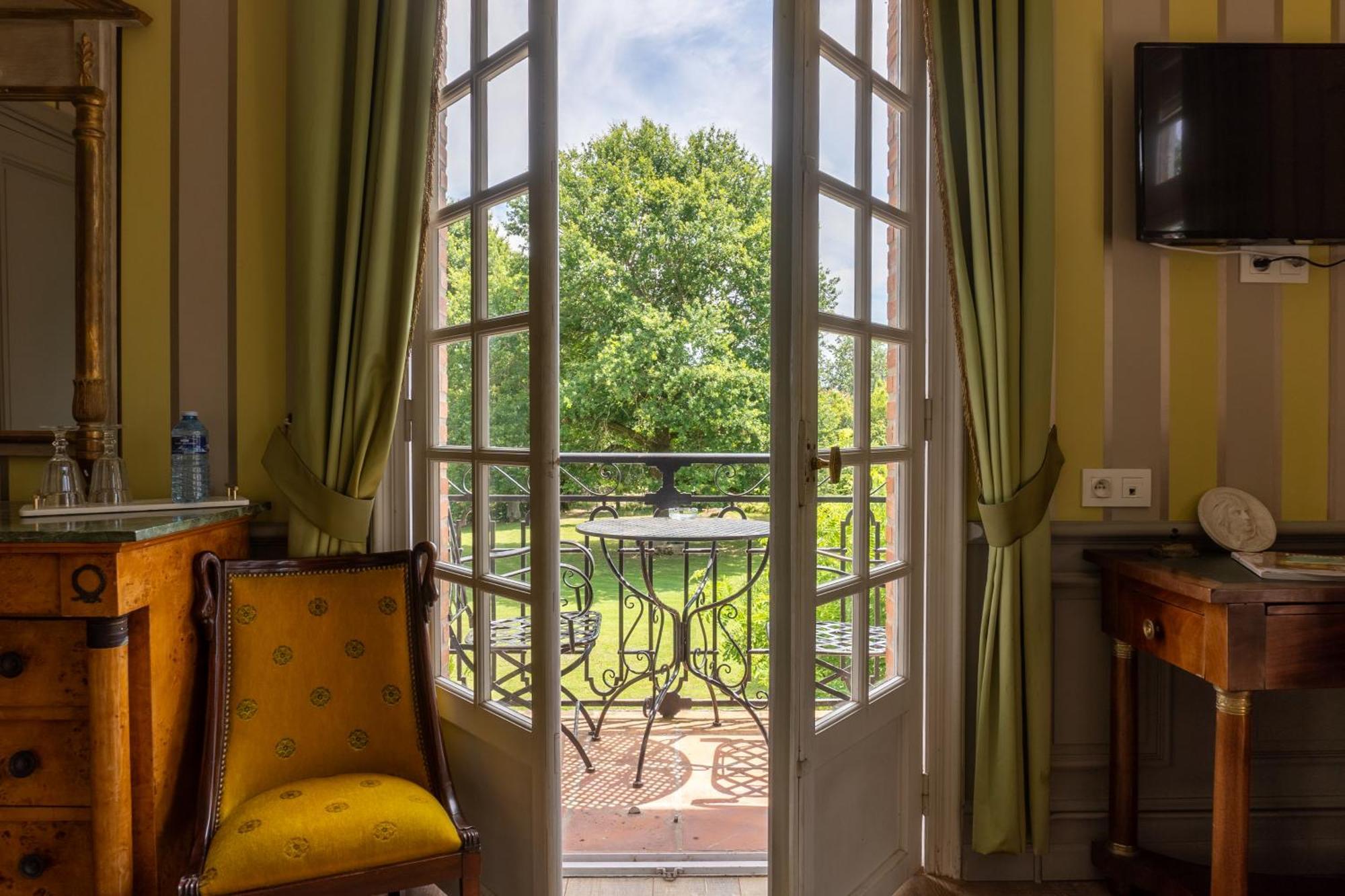 Castel Bois Marie, Maison D'Hotes 몽토방 외부 사진 A room at the hotel