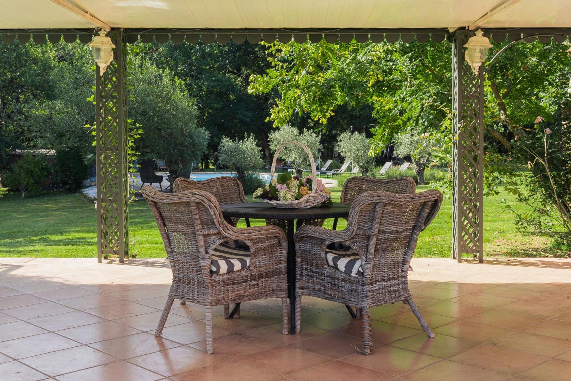 Castel Bois Marie, Maison D'Hotes 몽토방 외부 사진 Garden furniture